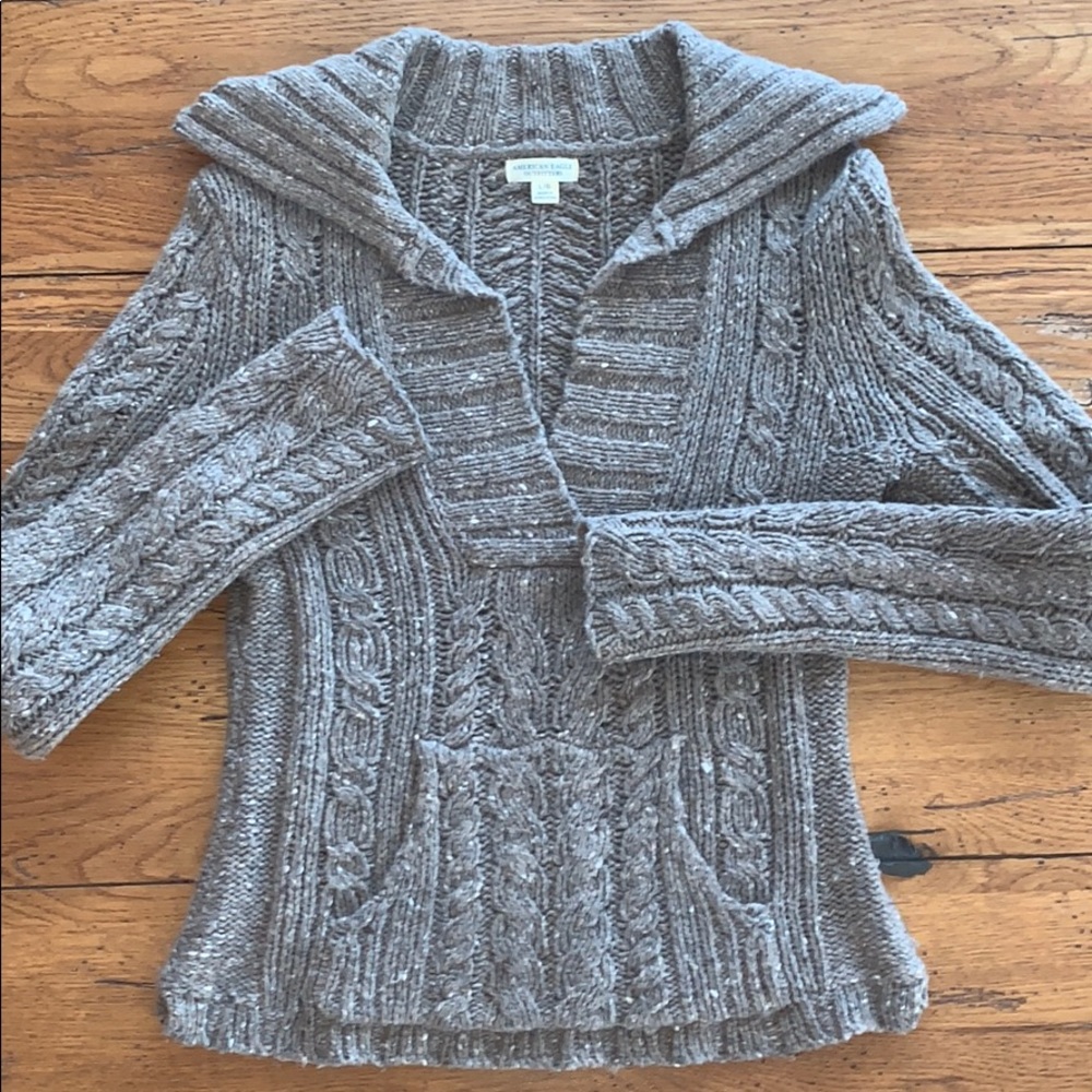 American Eagle Outfitters sweater Large